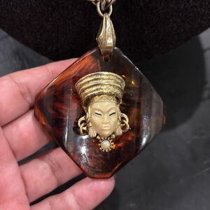 Vintage Selini 1950’s 3D Asian Princess Pendant Unsigned Lucite Necklace​​​